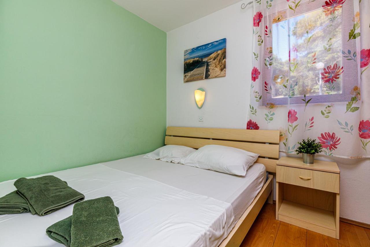Al Mare Apartments โรวีน ภายนอก รูปภาพ