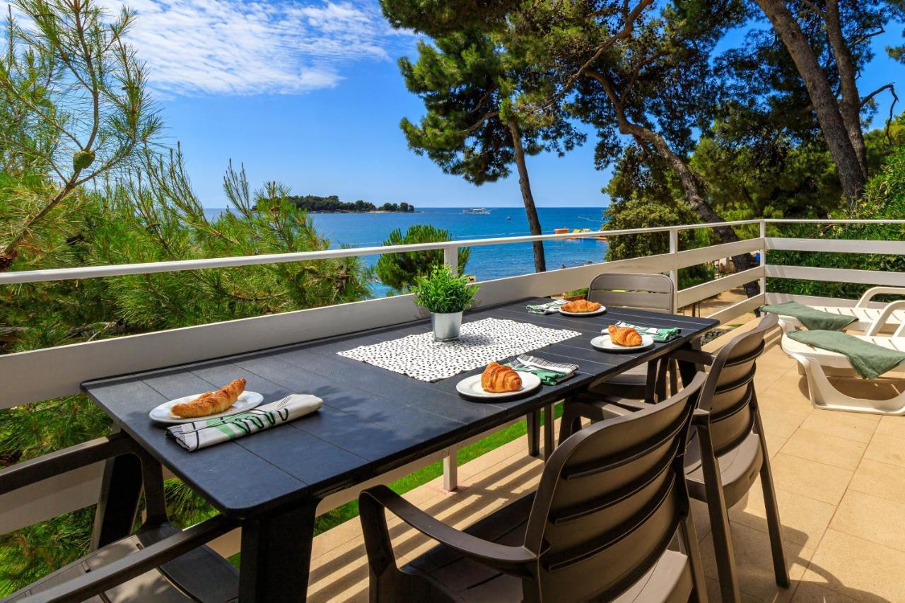 Al Mare Apartments โรวีน ภายนอก รูปภาพ