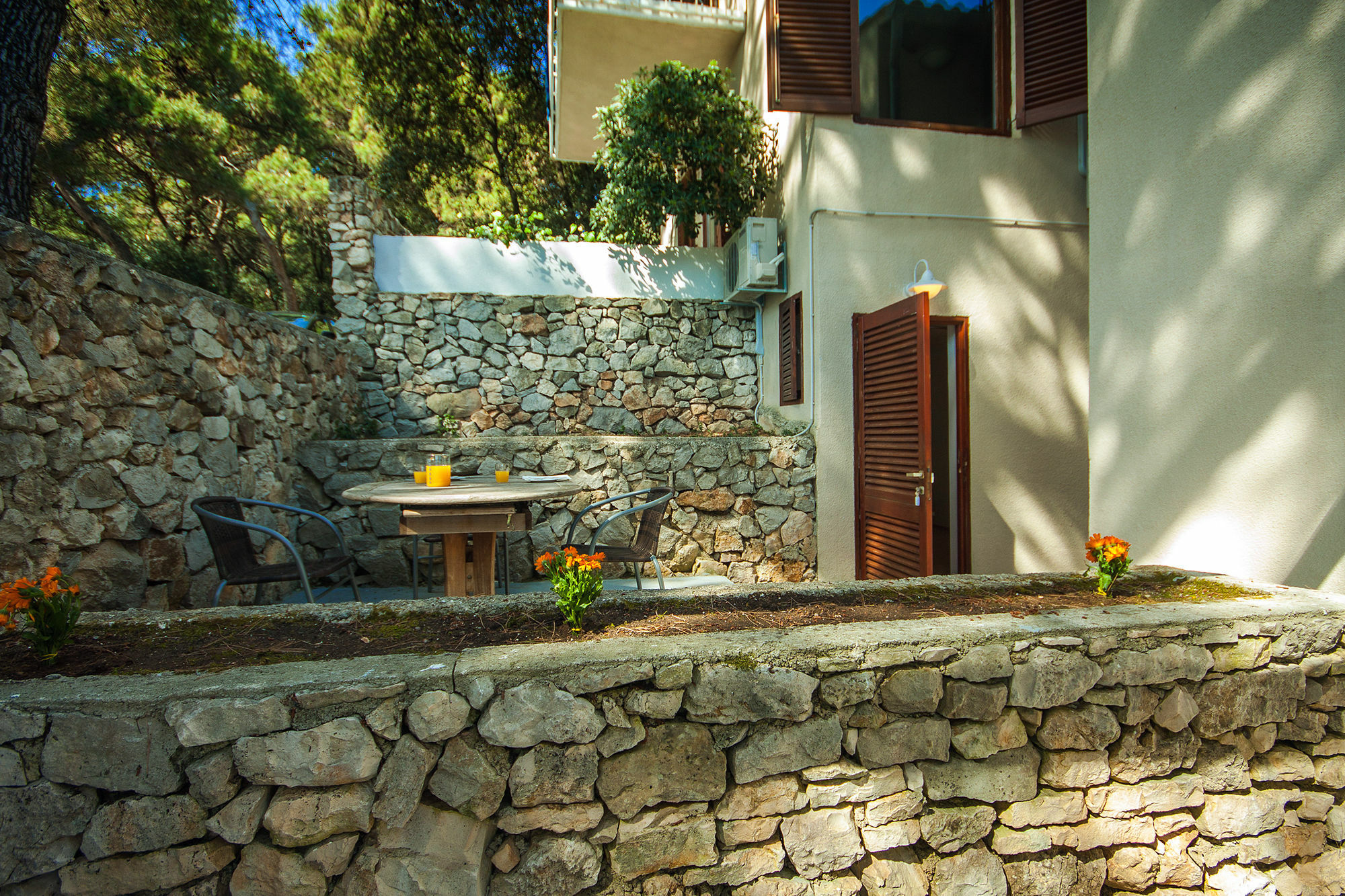 Al Mare Apartments โรวีน ภายนอก รูปภาพ