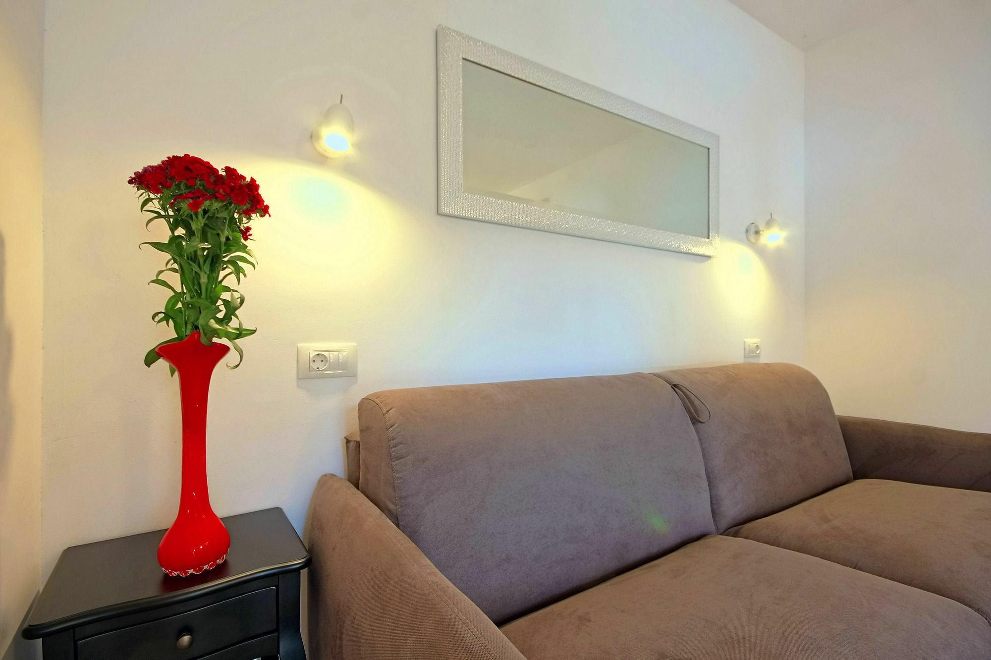 Al Mare Apartments โรวีน ภายนอก รูปภาพ